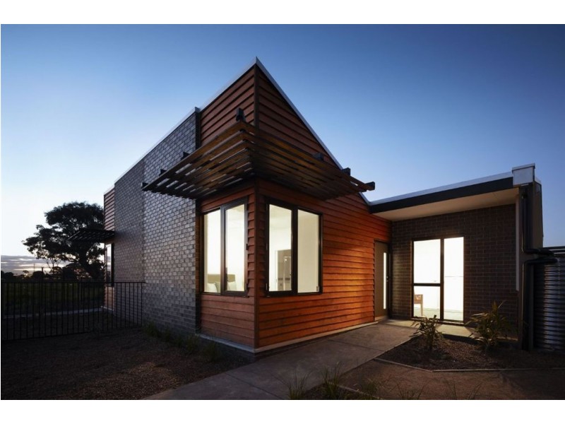 1 Landsby Lane, Dandenong VIC 3175