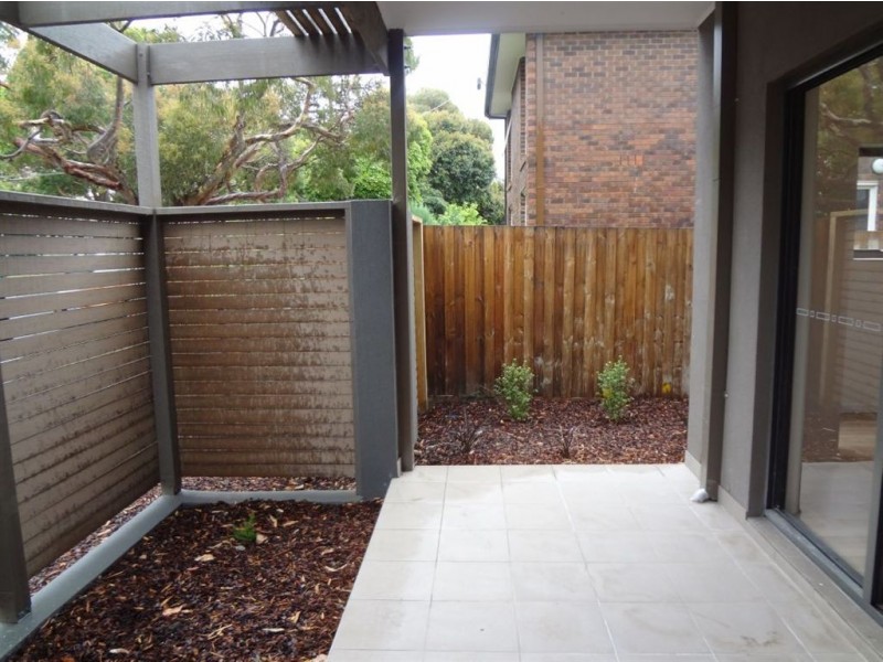 2/19 Close Avenue, Dandenong VIC 3175