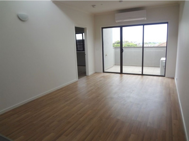 11/19 Close Avenue, Dandenong VIC 3175