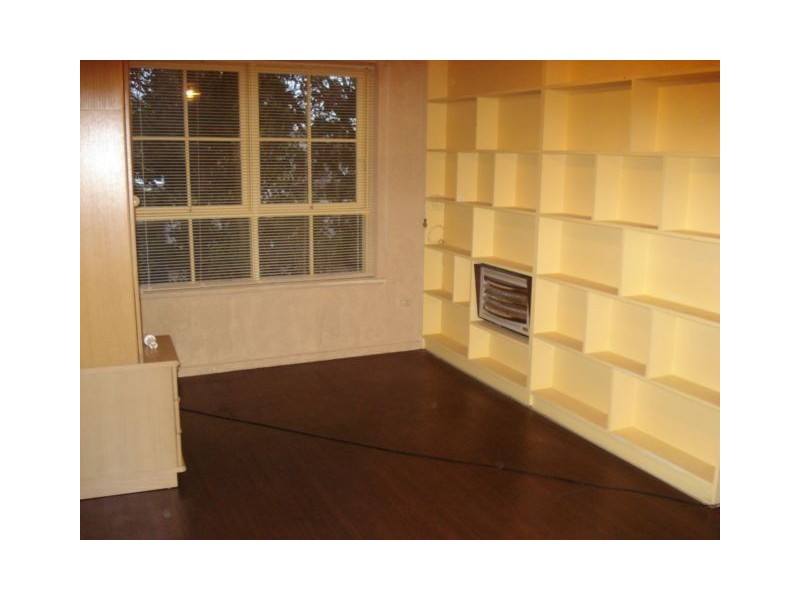 1/12 Stud Road, Dandenong VIC 3175