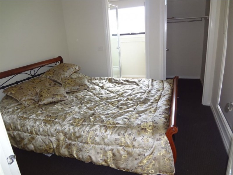 1/30 Jones Road, Dandenong VIC 3175