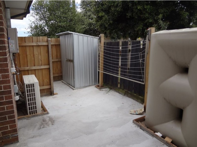 1/30 Jones Road, Dandenong VIC 3175