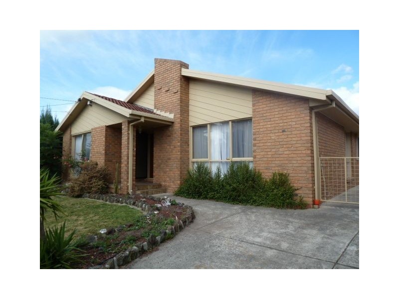 10 Snow Gum Court, Keysborough VIC 3173