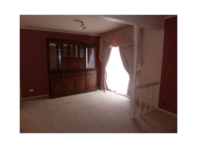 10 Snow Gum Court, Keysborough VIC 3173