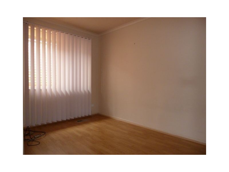 10 Snow Gum Court, Keysborough VIC 3173