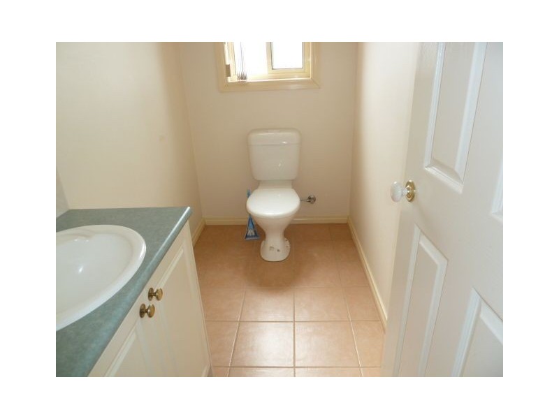 3/16-22 Railway Parade, Dandenong VIC 3175