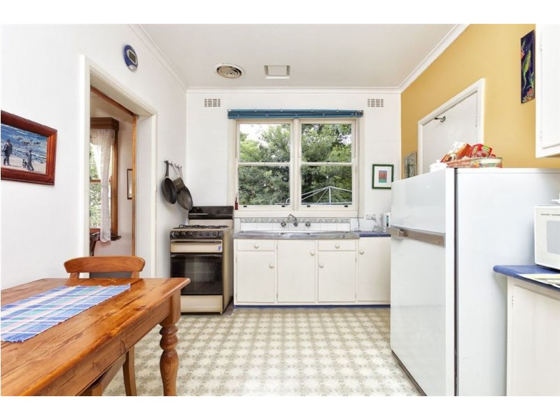 22 Charles Street, Dandenong VIC 3175