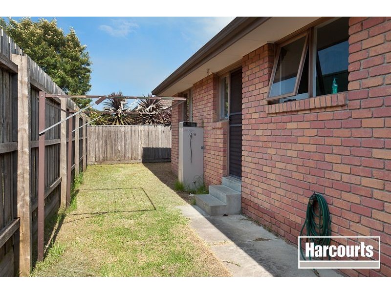 2/31 Canberra Avenue, Dandenong VIC 3175