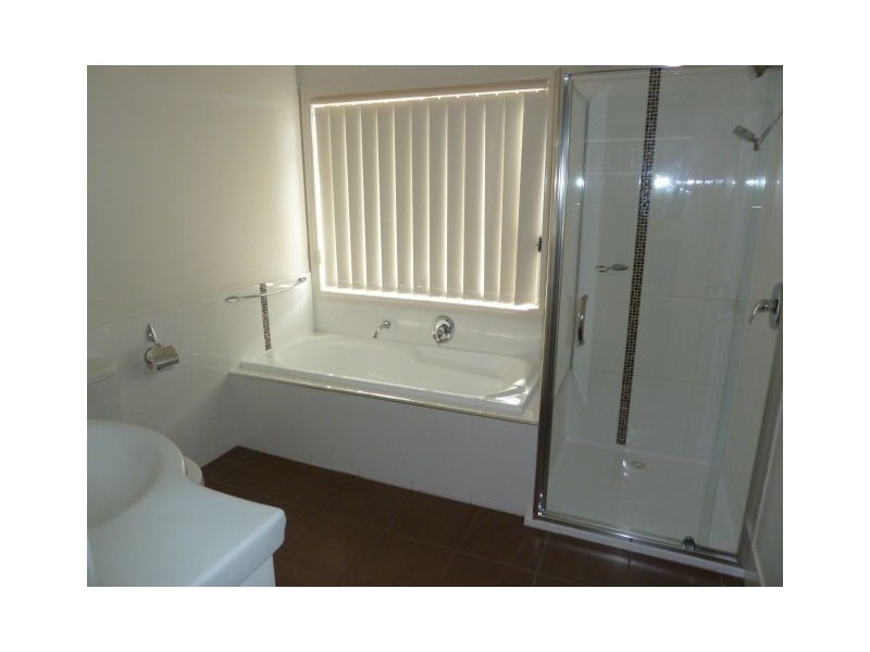 Unit 4/1206 Heatherton Road, Noble Park VIC 3174