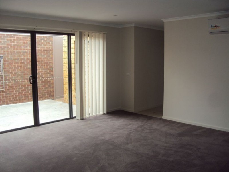 24 Steven Street, Dandenong VIC 3175
