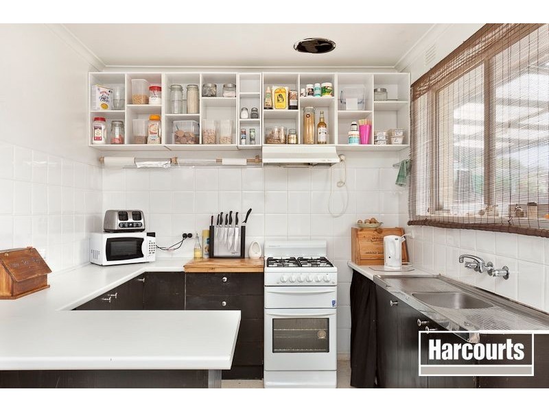 6 Charles Avenue, Hallam VIC 3803