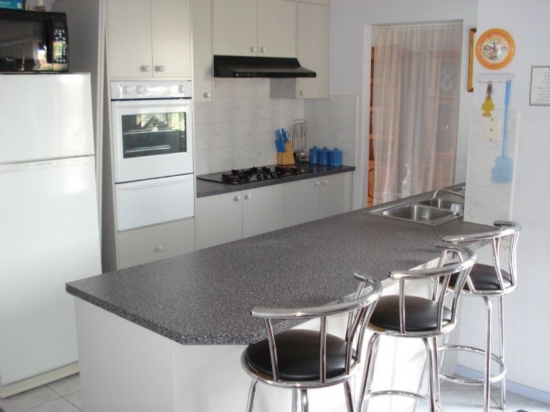 16 Beech Place, Hallam VIC 3803