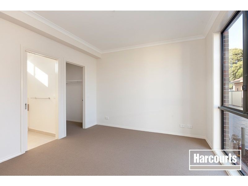 2/6 Adelaide Street, Dandenong VIC 3175