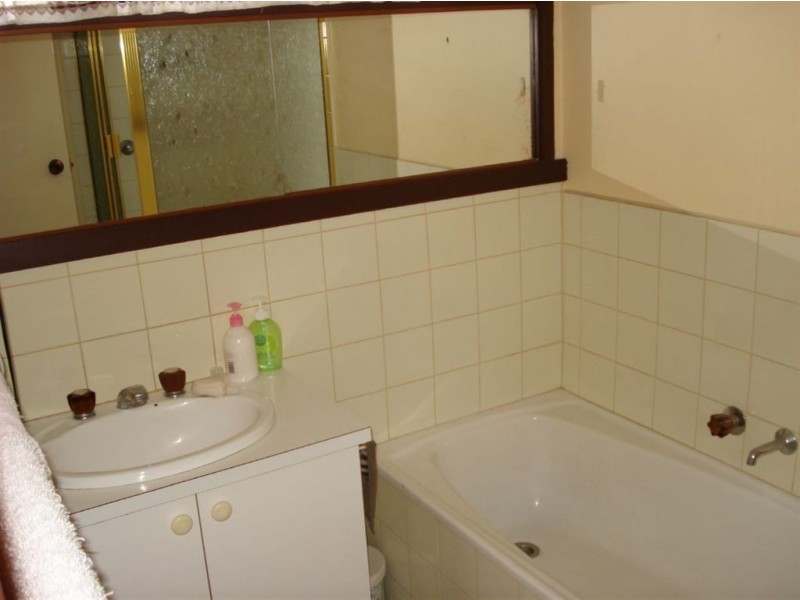 2/74 James Street, Dandenong VIC 3175