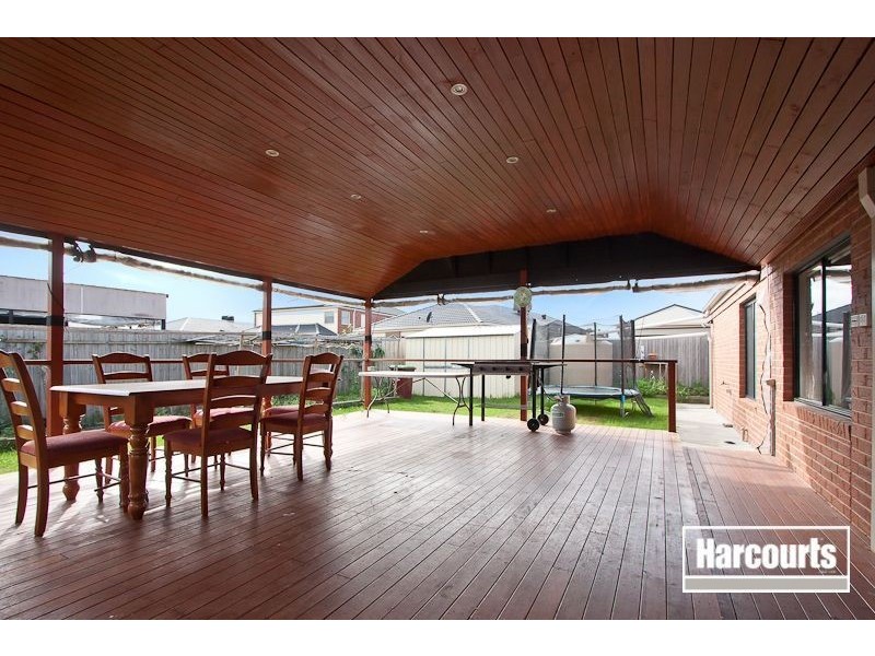 156 Paterson Drive, Lynbrook VIC 3975