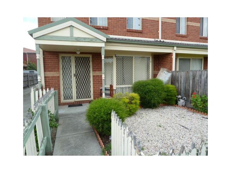 2/69 Hemmings Street, Dandenong VIC 3175