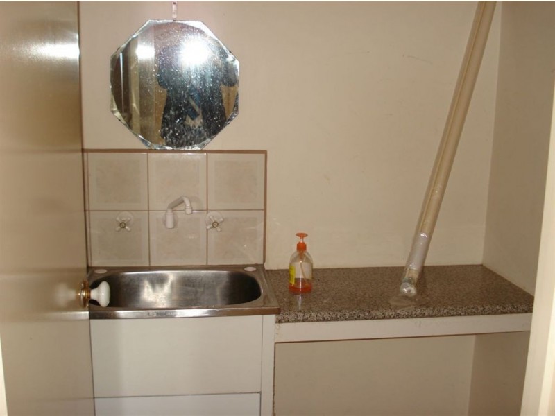 2/69 Hemmings Street, Dandenong VIC 3175