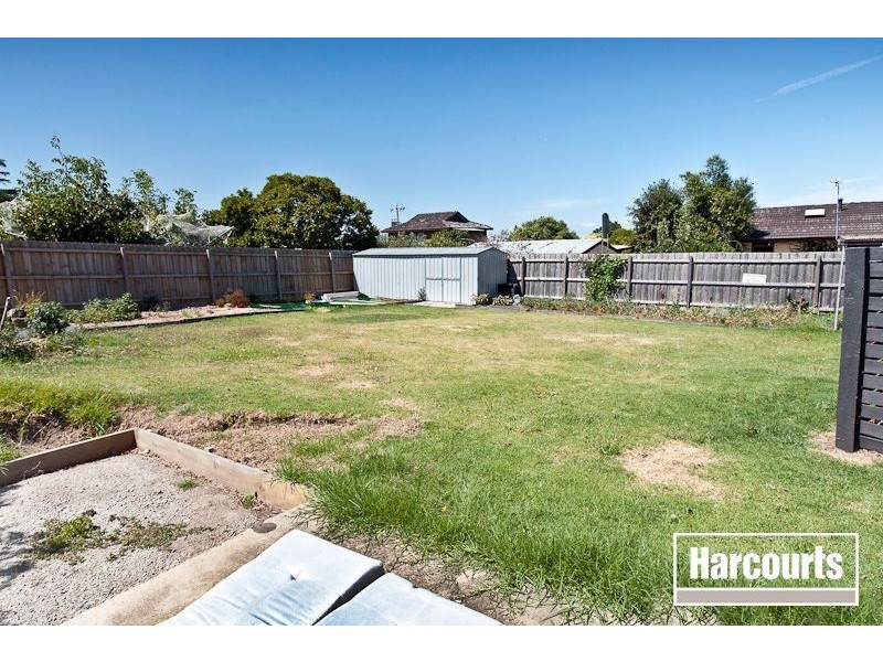 6 Charles Street, Hallam VIC 3803