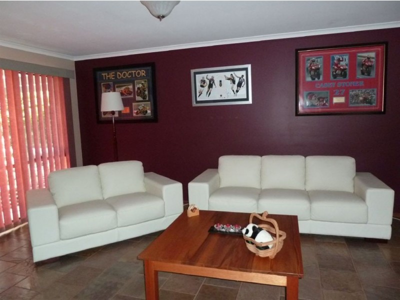 8 Dalbury Place, Narre Warren North VIC 3804