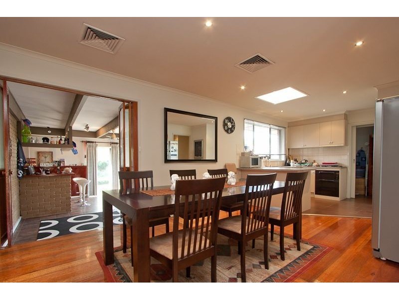 2 Woodview Court, Dandenong North VIC 3175