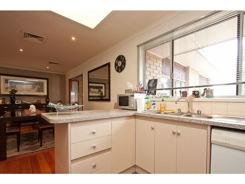 2 Woodview Court, Dandenong North VIC 3175