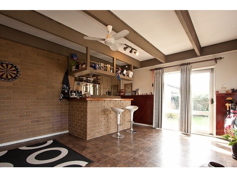 2 Woodview Court, Dandenong North VIC 3175