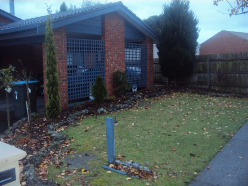 8 Dalbury Place, Narre Warren North VIC 3804