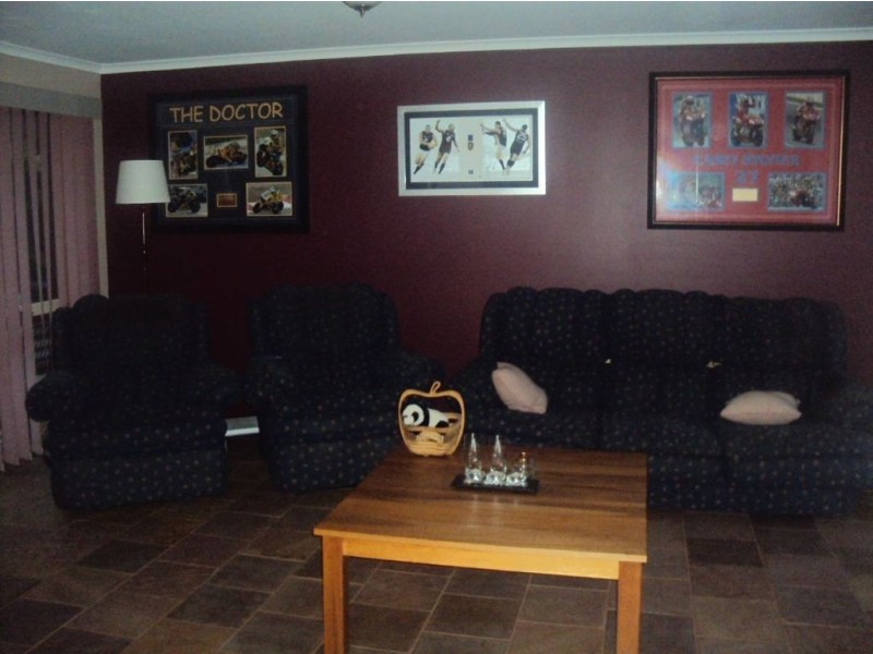 8 Dalbury Place, Narre Warren North VIC 3804