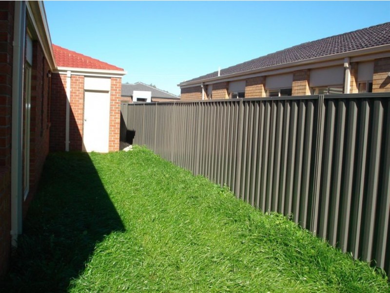 7 Macadamia Street, Pakenham VIC 3810