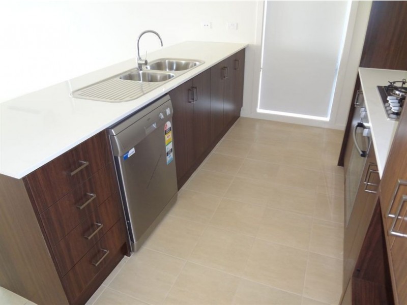 9 Connell Lane, Dandenong VIC 3175