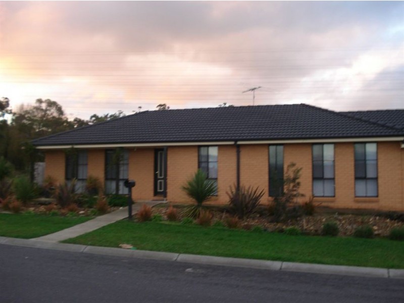 1 Sacha Drive, Pakenham VIC 3810