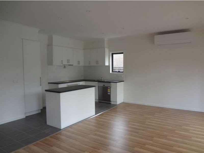 7/19 Close Avenue, Dandenong VIC 3175