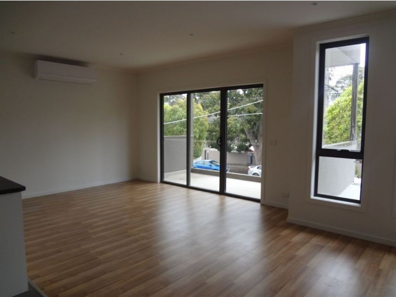4/19 Close Avenue, Dandenong VIC 3175