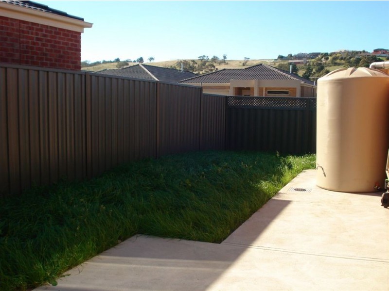 7 Macadamia Street, Pakenham VIC 3810