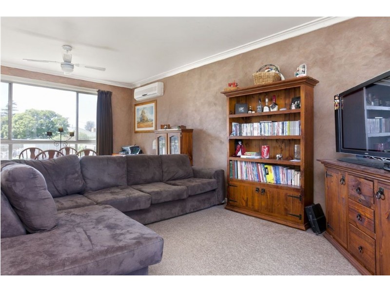 6 Charles Street, Hallam VIC 3803