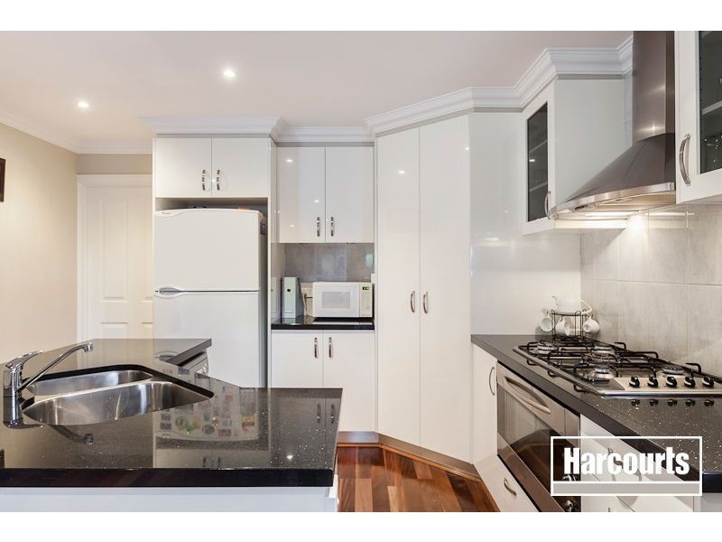 7 Rhonda Close, Endeavour Hills VIC 3802