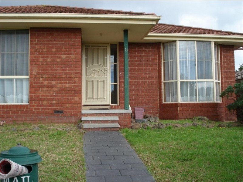 11 Cornell Place, Hampton Park VIC 3976