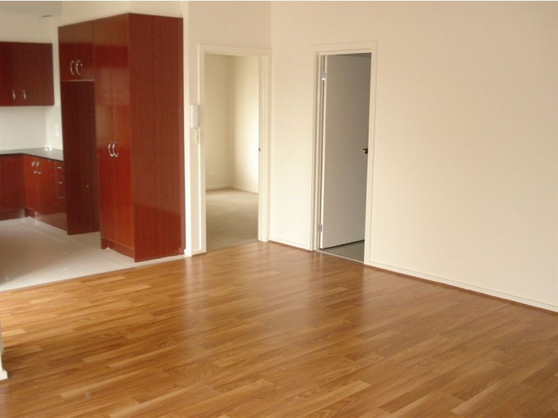 24/2-4 Hutton Street, Dandenong VIC 3175