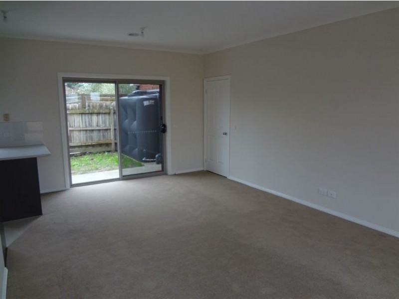 2/5 Holmes Street, Noble Park VIC 3174