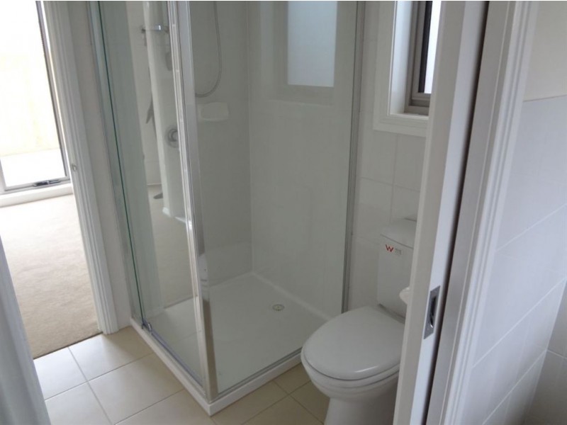 2/5 Holmes Street, Noble Park VIC 3174