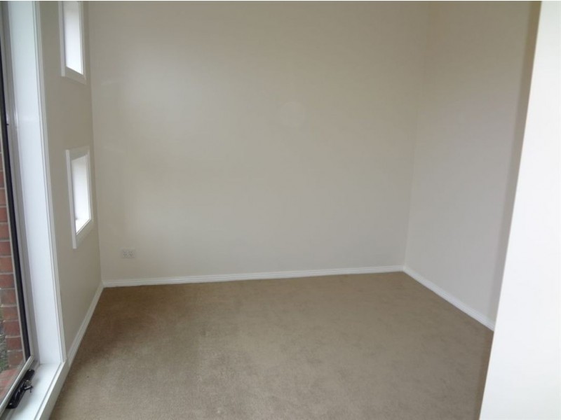 2/5 Holmes Street, Noble Park VIC 3174