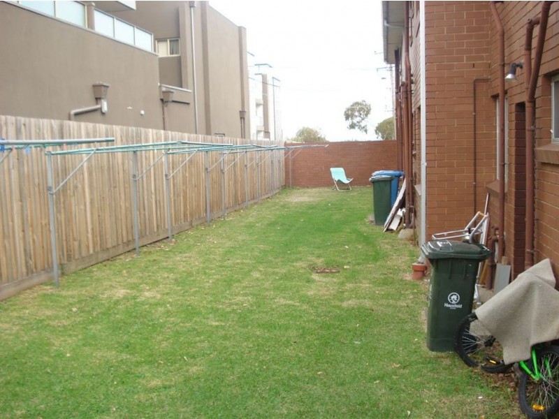 1/6 Hutton Street, Dandenong VIC 3175