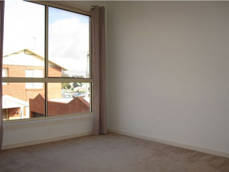 2/69 Hemmings Street, Dandenong VIC 3175