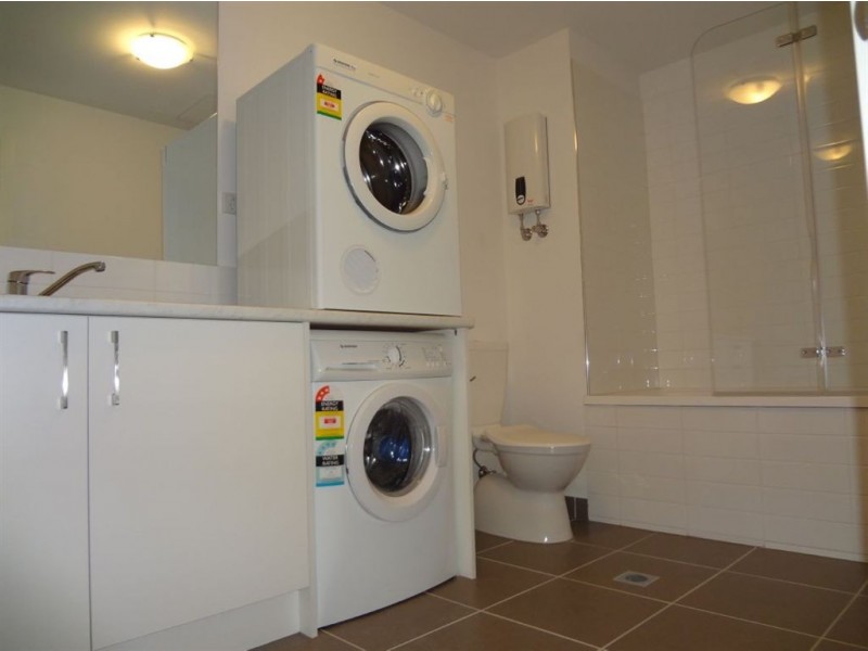 15/3-5 Hutton Street, Dandenong VIC 3175