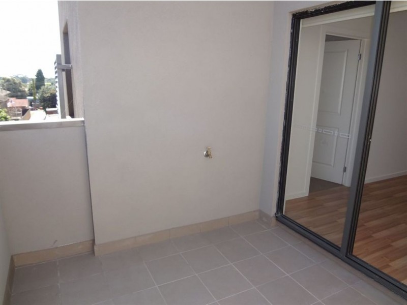 11/19 Close Avenue, Dandenong VIC 3175