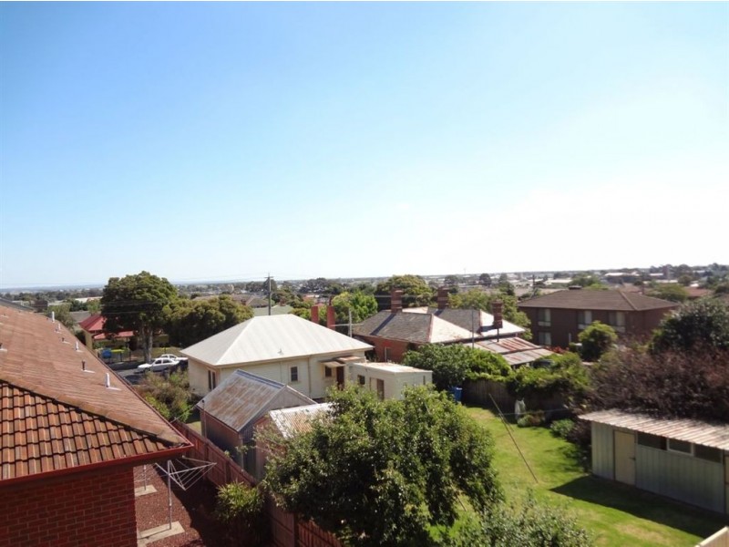 11/19 Close Avenue, Dandenong VIC 3175