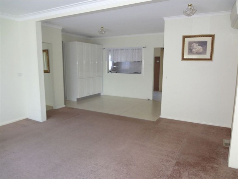 1/1 Hillside Avenue, Dandenong VIC 3175