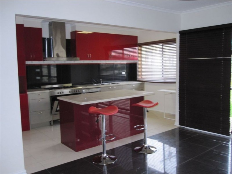 1/7 Koonalda Grove, Dandenong North VIC 3175