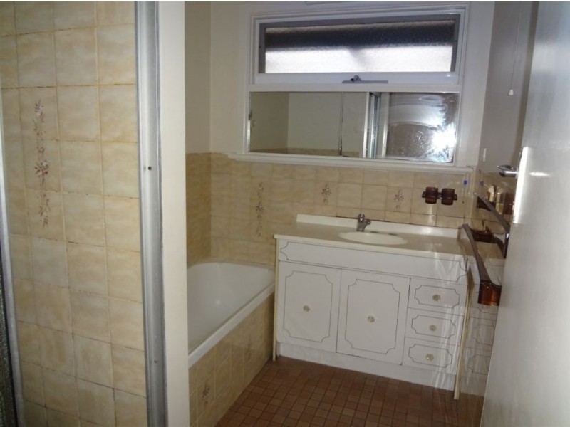 1/30 Cornwall Street, Hallam VIC 3803