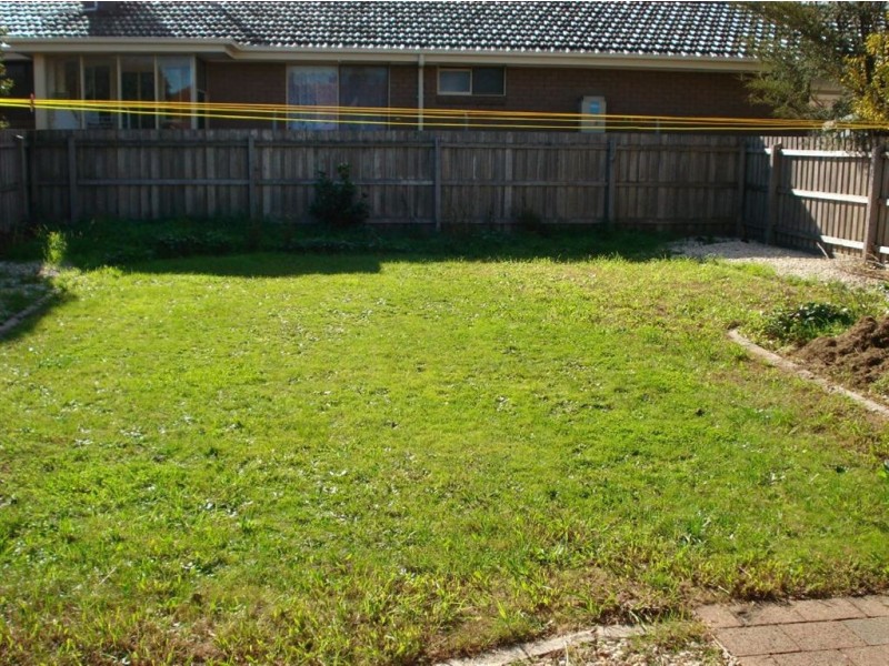 1/30 Cornwall Street, Hallam VIC 3803